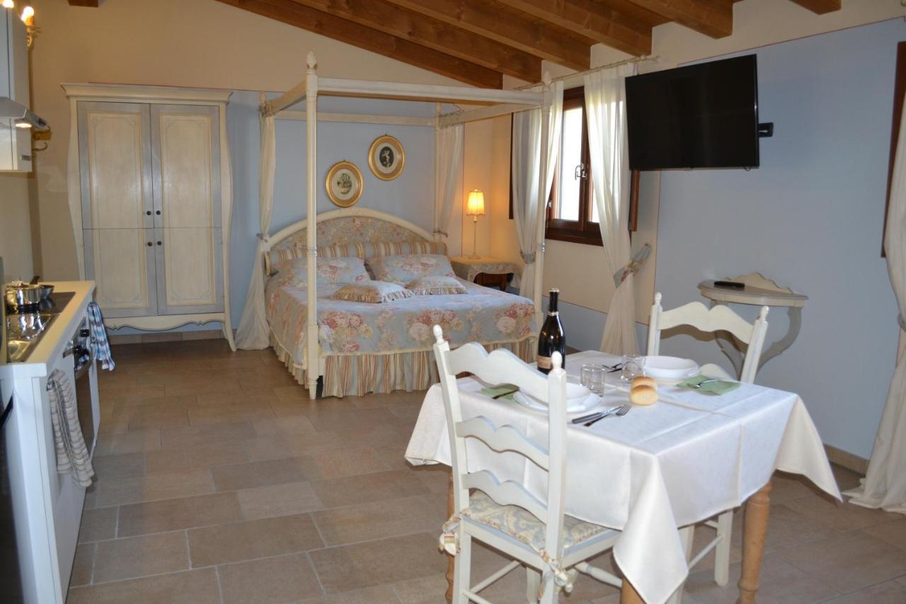 Agriturismo Otto Ducati D'Oro Изола-делла-Скала Экстерьер фото