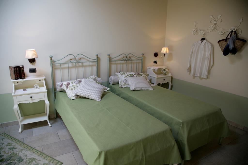 Agriturismo Otto Ducati D'Oro Изола-делла-Скала Номер фото