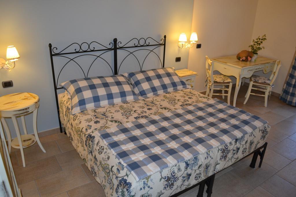 Agriturismo Otto Ducati D'Oro Изола-делла-Скала Экстерьер фото
